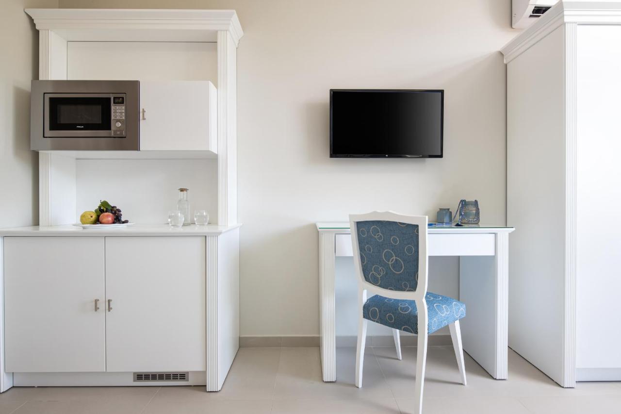 Nea Kallikrateia Light Blue Hotel מראה חיצוני תמונה
