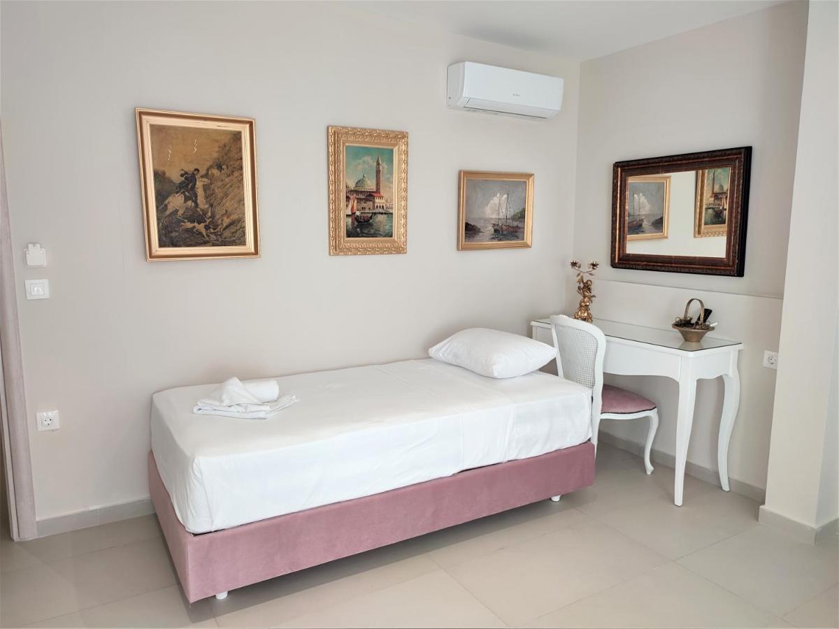 Nea Kallikrateia Light Blue Hotel מראה חיצוני תמונה